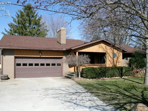 9307 River Rd, Huron, OH 44839