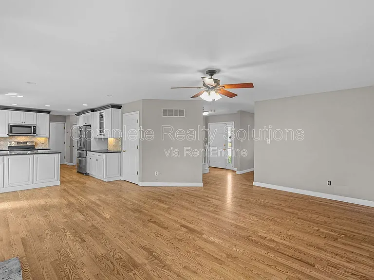 16610 Green Needle Ct — Photo 13