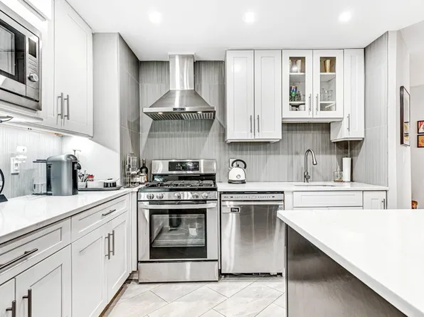 7004 Kennedy Blvd E APT 7F, Guttenberg, NJ 07093