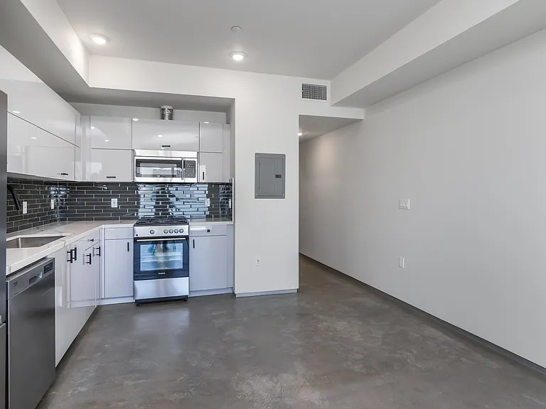 11588 W Pico Blvd #304 — Photo 3