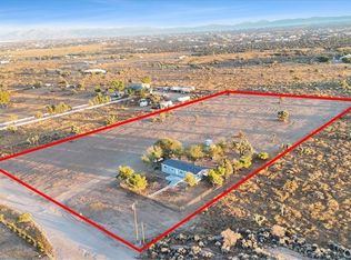 8969 Hollister Rd, Phelan, CA 92371