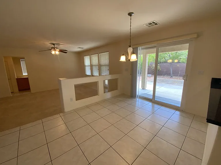 1001 Pleasing Plateau St — Photo 8