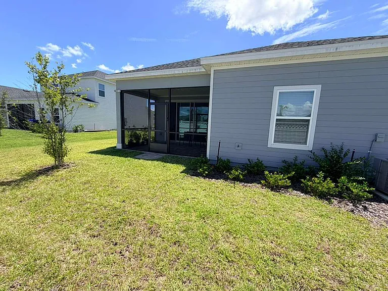 82 Pentwater Rd — Photo 18