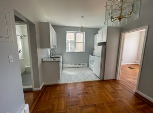1135 71st St #2F, Brooklyn, NY 11228