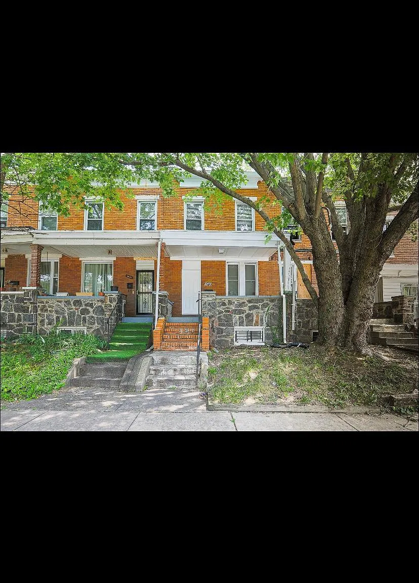 2605 Aisquith St — Photo 2