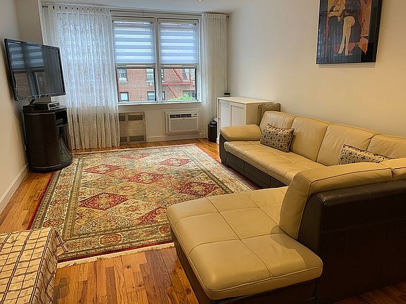 2nd image of 495 E 7th St APT 3E