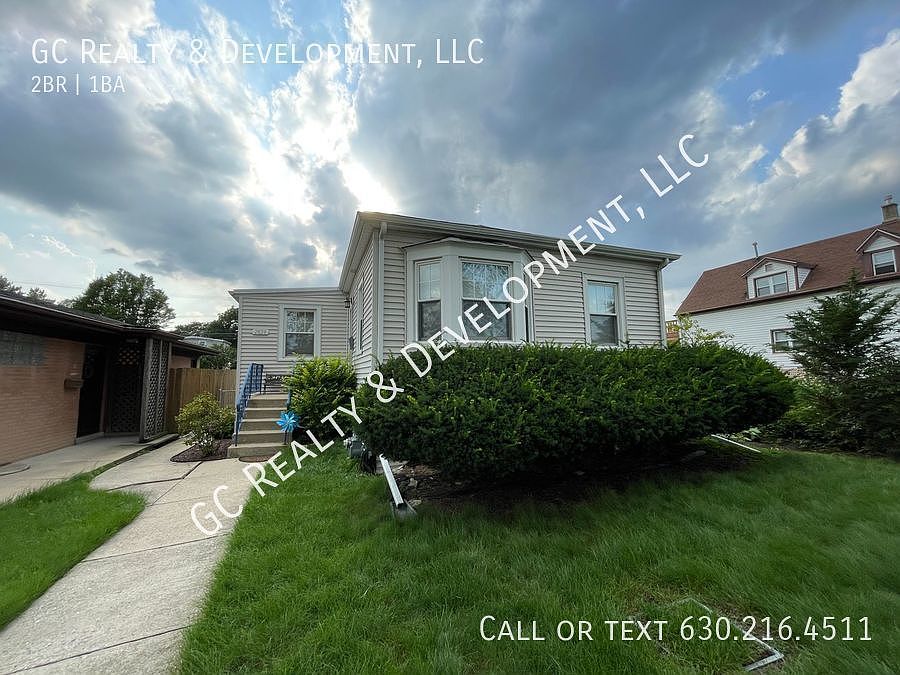 1st image of 2828 N 75th Ct