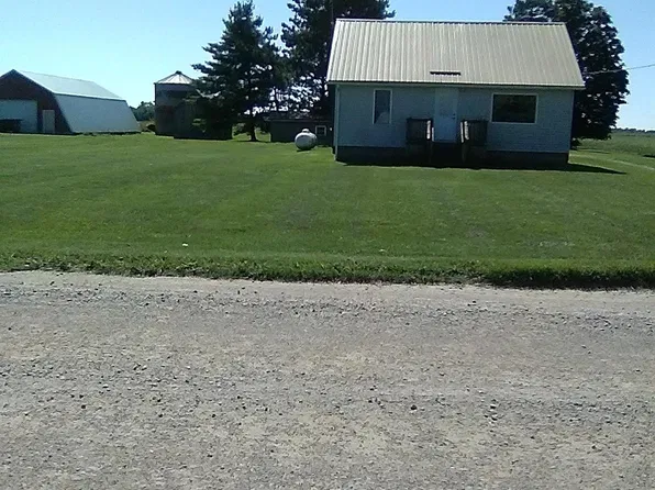 1819 Urban Rd, Sandusky, MI 48471