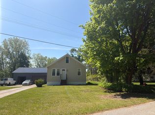 2796 Bartlett Rd, Smiths Creek, MI 48074
