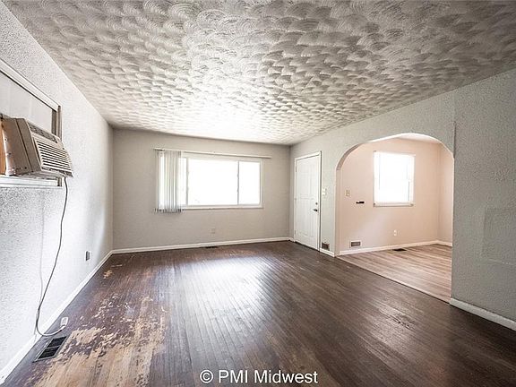 4th image of 714 N Sheffield Ave