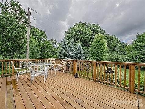 5th image of 3165 Rosefield Dr