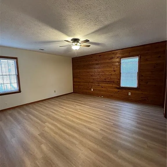 3599 Ridge Rd SE — Photo 5