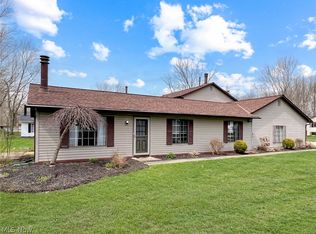 8352 Quail Point Ln, Mentor, OH 44060