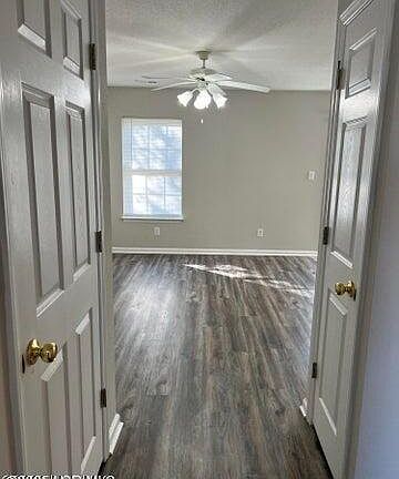 3rd image of 4250 Williamsbrook Ln #B