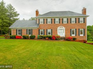 8427 Meetze Rd, Warrenton, VA 20187