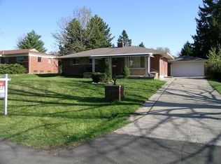 3671 Shaddick Rd, Waterford, MI 48328