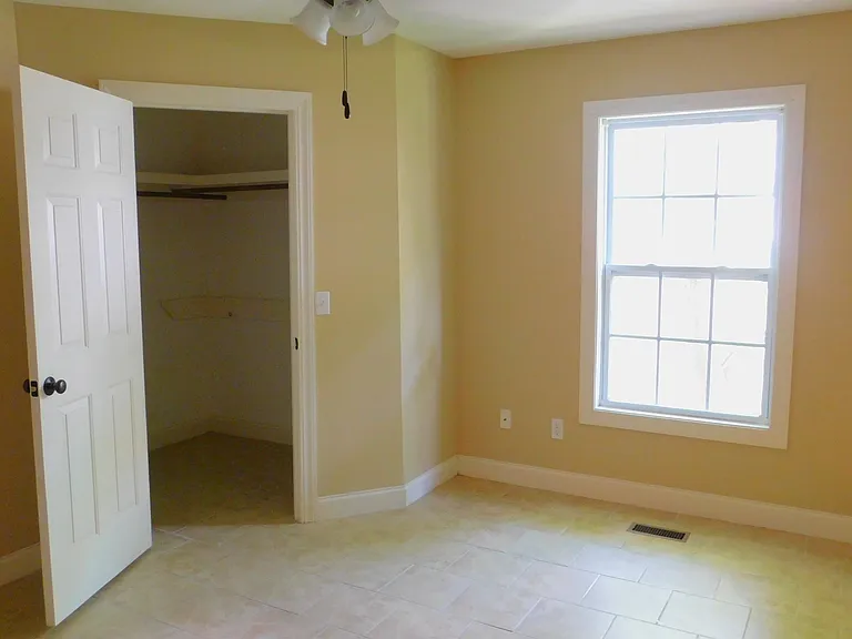 317B Covington St — Photo 9