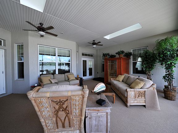 5th image of 2707 SE 48th Ave