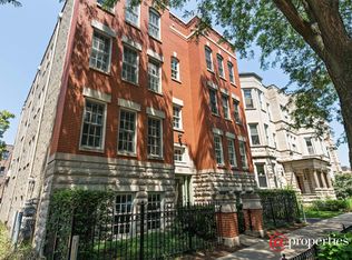 632 W Buckingham Pl, Chicago, IL 60657