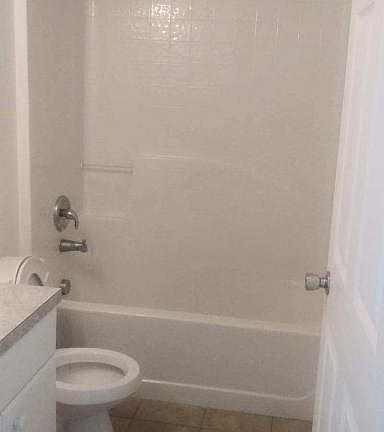 5th image of 4659 27th St SW