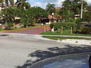 Verabella Falls Condo, Miami, FL 33193