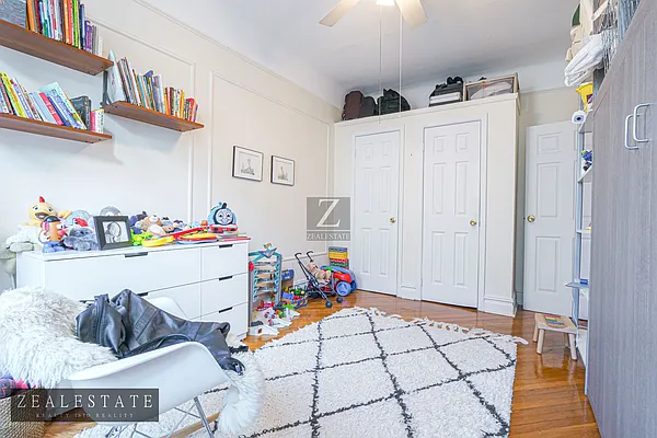 Rented by ZealEstate Group Inc | media 28