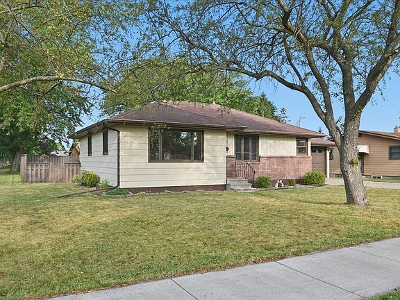 2nd image of 1627 Missouri Ave