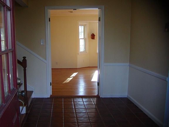 Entry Foyer 7.5 x 13.5