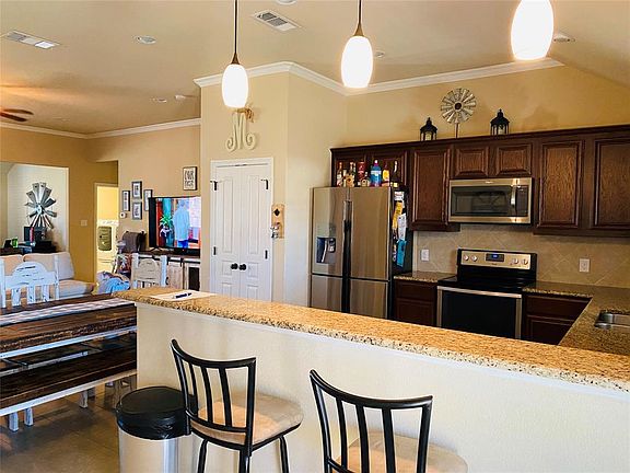 4th image of 206 Irick Ct