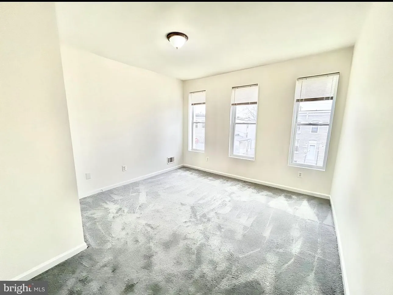 3 bed, 1.5 bath, 1400 sqft, $1,625 — Photo 4
