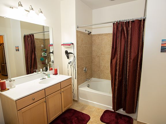 5th image of 1391 Pennsylvania Ave SE Unit 216