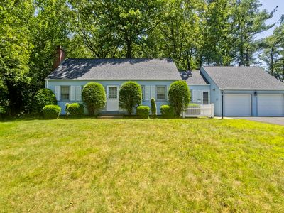 102 W Meadowview Rd, Holyoke, MA, 01040