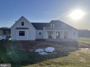 652 Americana Ln, Hedgesville, WV 25427