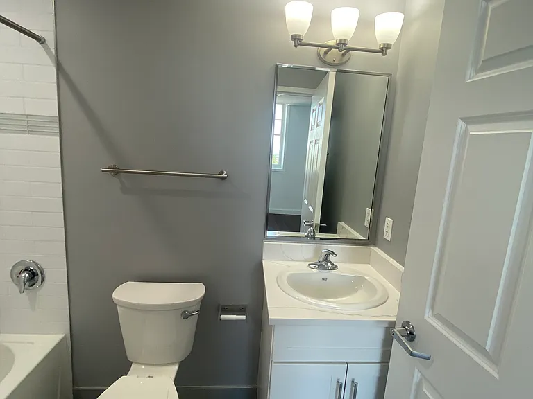 3100 Bergenline Ave #402 — Photo 37