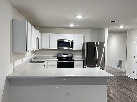 3rd image of 8789 Schooner Ln