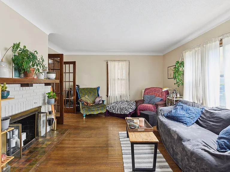 1936 Fremont Ave S #1 — Photo 14
