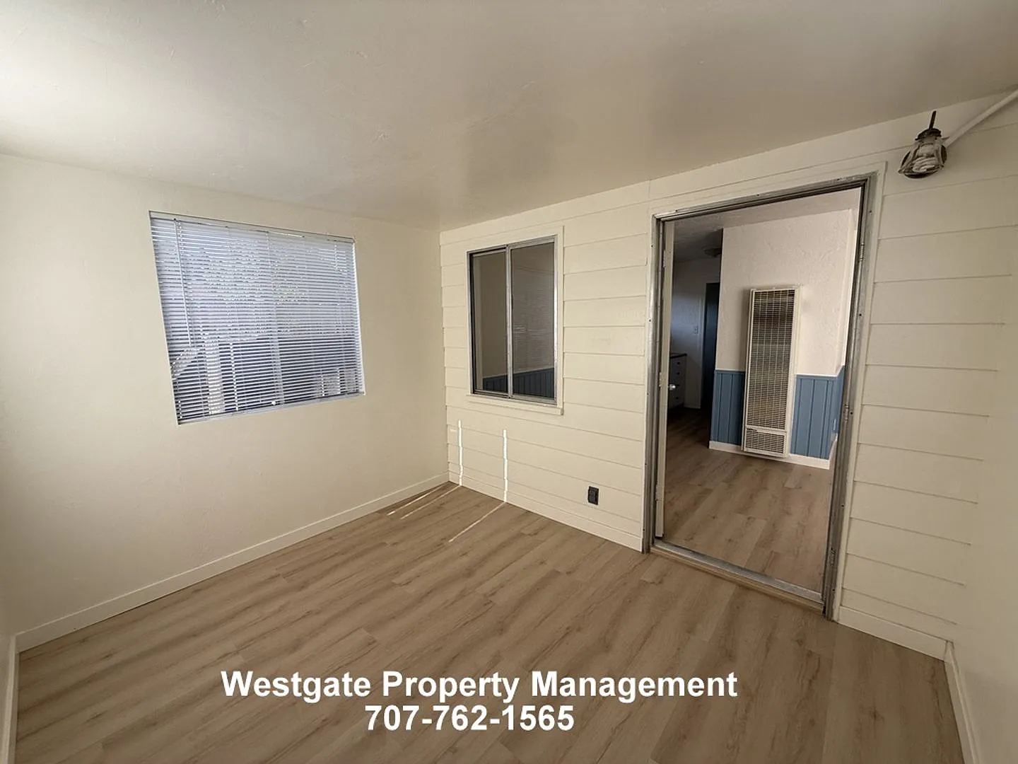 360 E School Street — Photo 3
