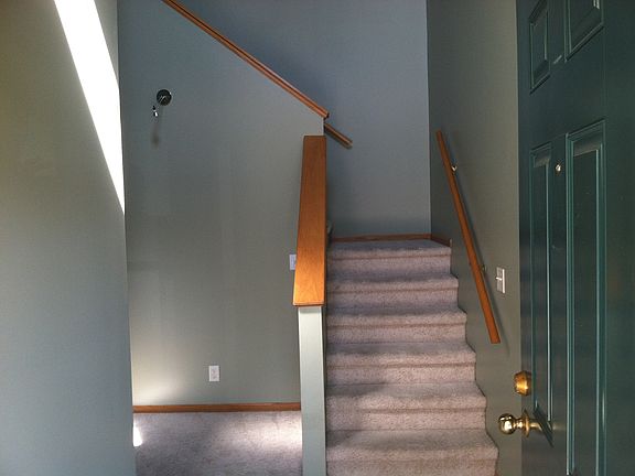 5th image of 6820 Milan Dr