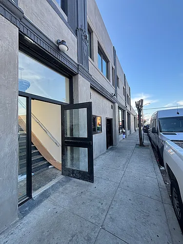 304 W Anaheim St #1 Photo 1