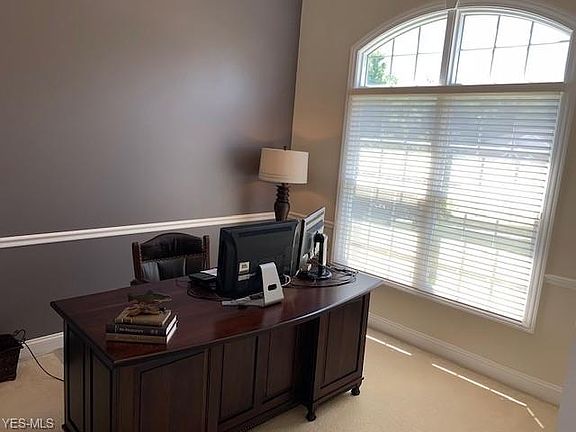 4th image of 2206 Meadowsweet Ln