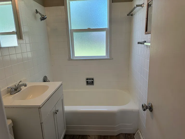 1308 E Alturas St — Photo 10