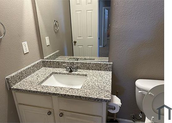 5th image of 5303 Deep Lake Dr