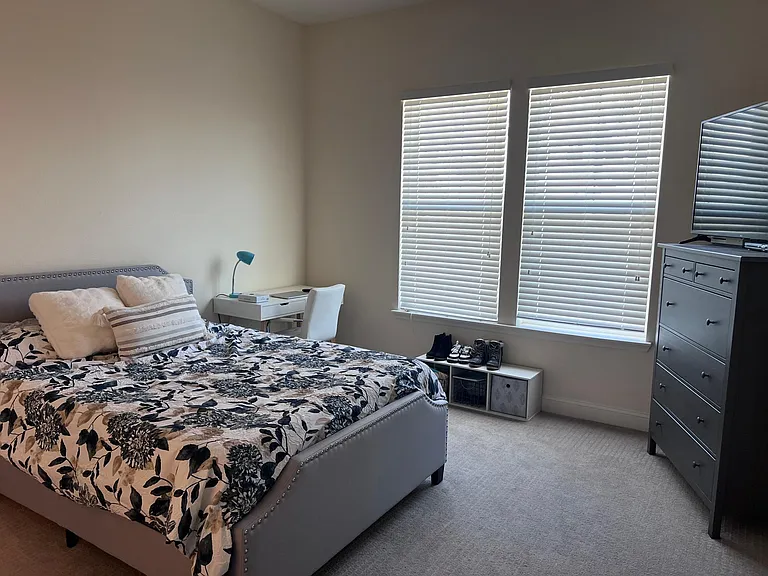 1st bedroom