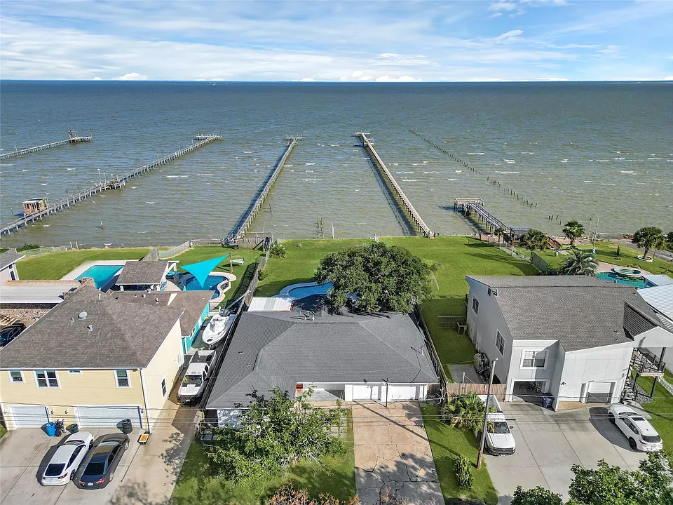 8010 Ocean Dr