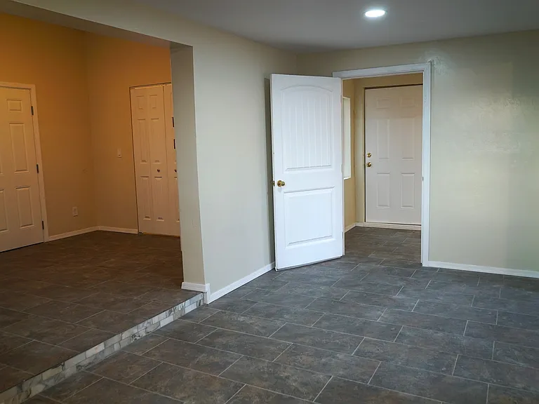 951 W Oahu Pl — Photo 13