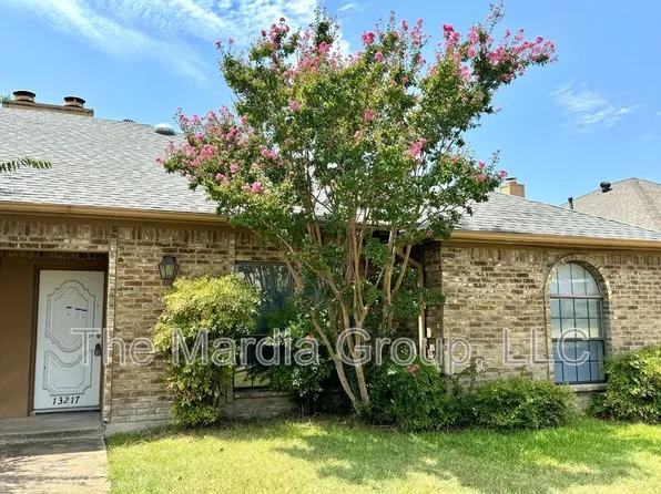 13217 Fall Manor Dr, Dallas, TX 75243