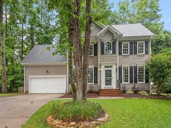 211 Tenbury Wells Dr, Cary, NC 27518