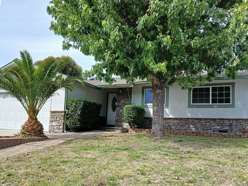 1st image of 2332 Saint George Dr