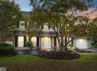 585 Colonial Dr, Horsham, PA 19044