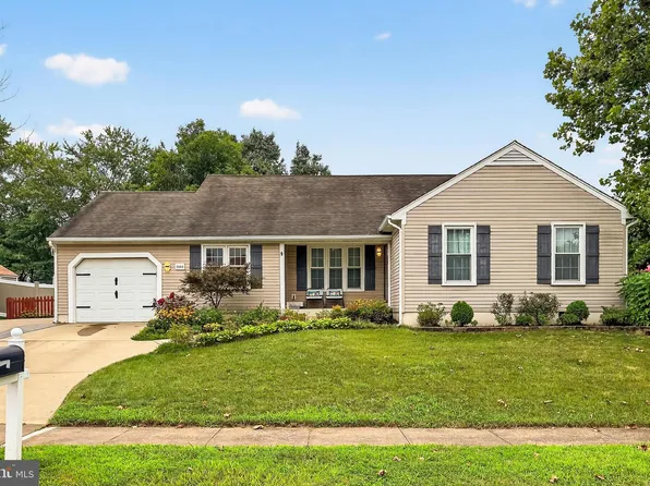 5405 Clubside Ln, Centreville, VA 20120